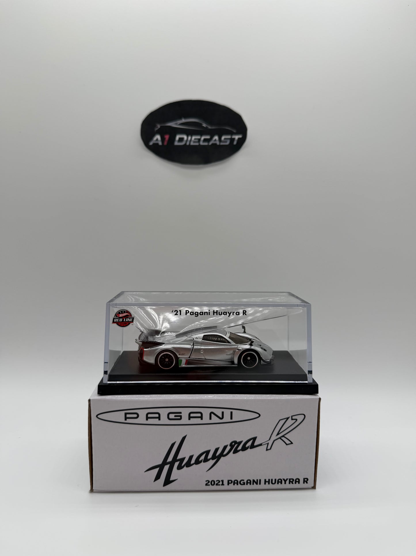Red Line Club 2021 Pagani Huayra R