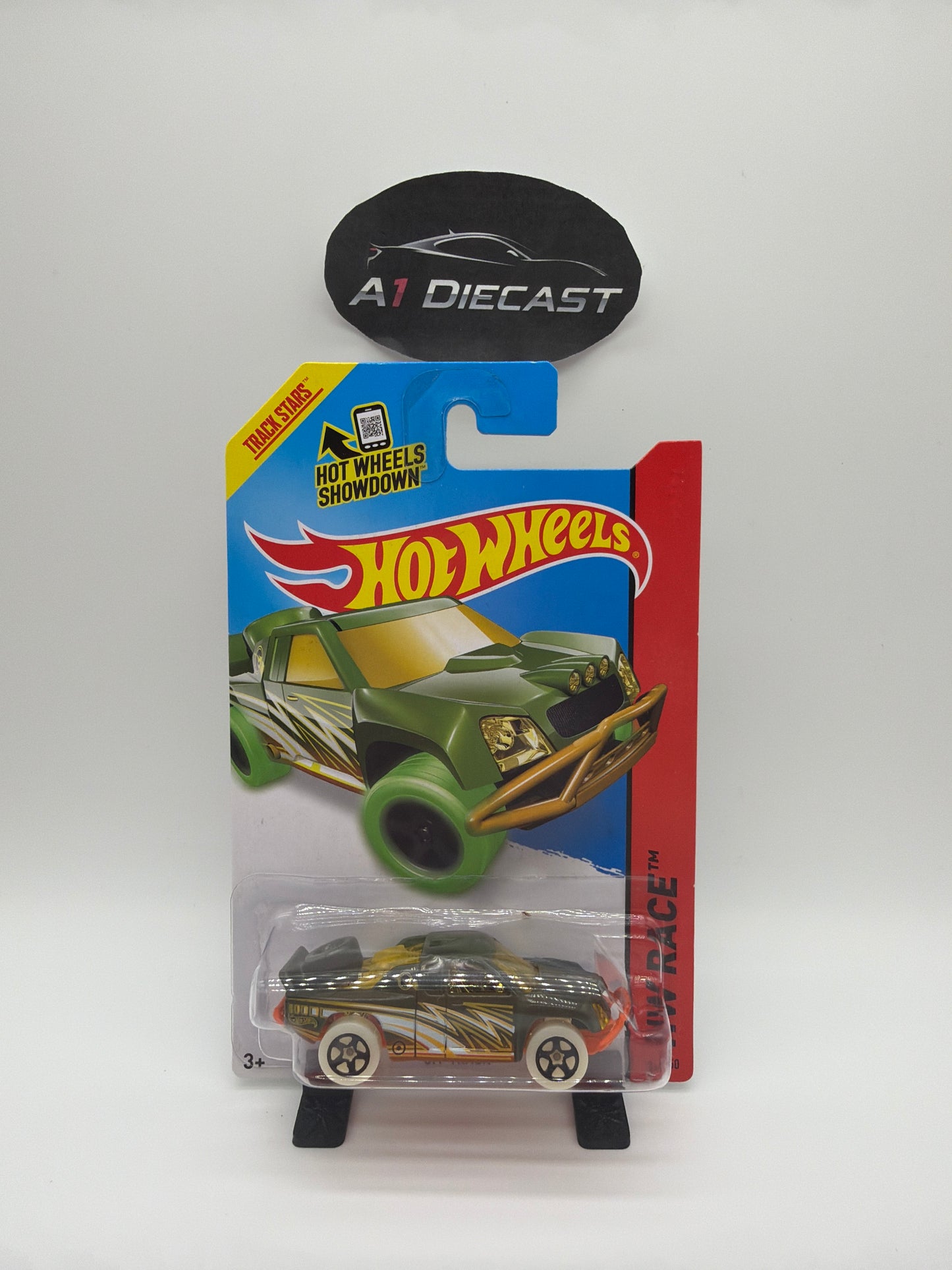 Hot Wheels Off Track Treasure Hunt