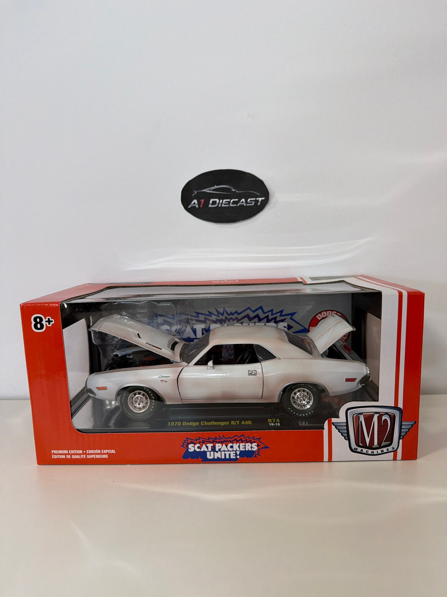 M2 Machines 1970 Dodge Challenger R/T 440