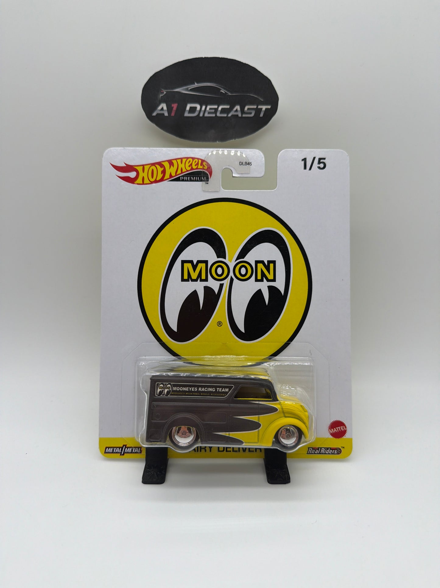 Hot Wheels Premium Moon Dairy Delivery