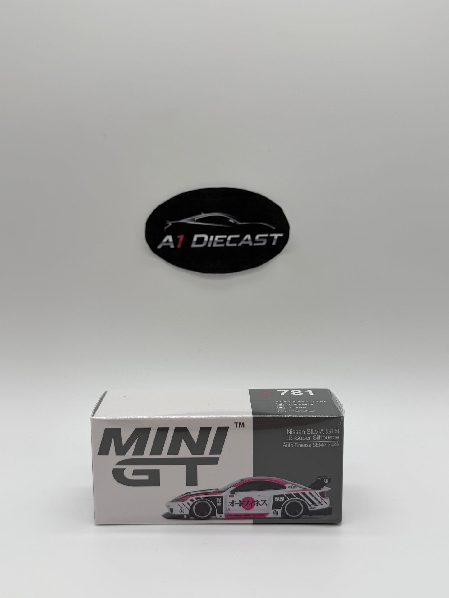 Mini GT Nissan Silvia (S15) LB-Super Silhouette