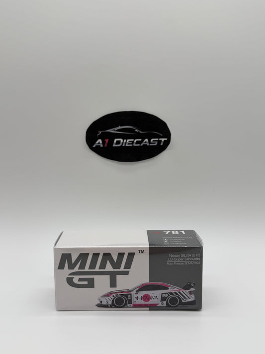 Mini GT Nissan Silvia (S15) LB-Super Silhouette