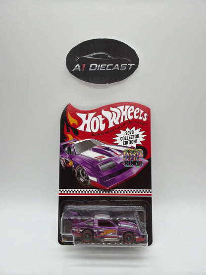 Hot Wheels Red Line Club ‘76 Chevy Monza Factory Sealed 2020 Set