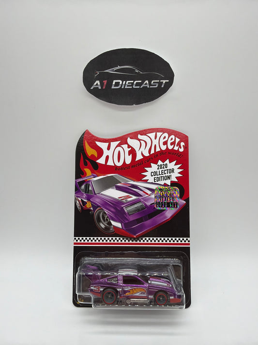 Hot Wheels Red Line Club ‘76 Chevy Monza Factory Sealed 2020 Set