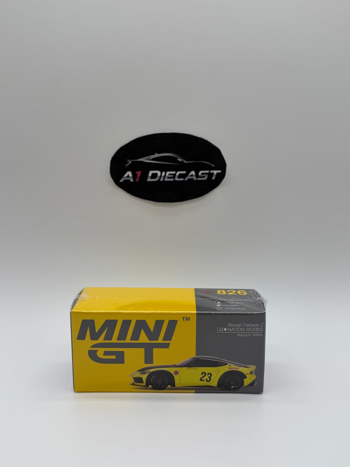 Mini GT Nissan Fairlady Z LB Nation Works
