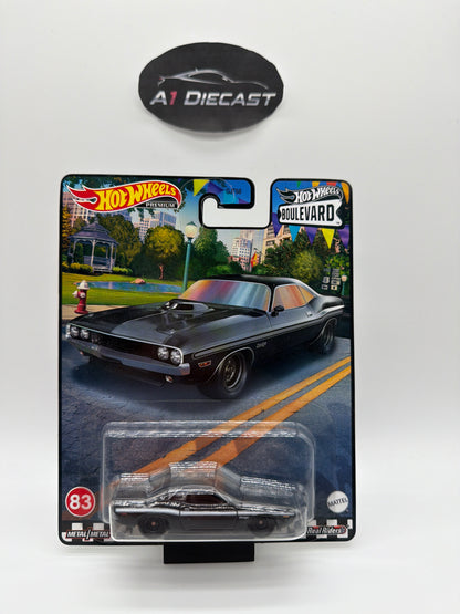 Hot Wheels Premium Boulevard ‘70 Dodge Hemi Challenger