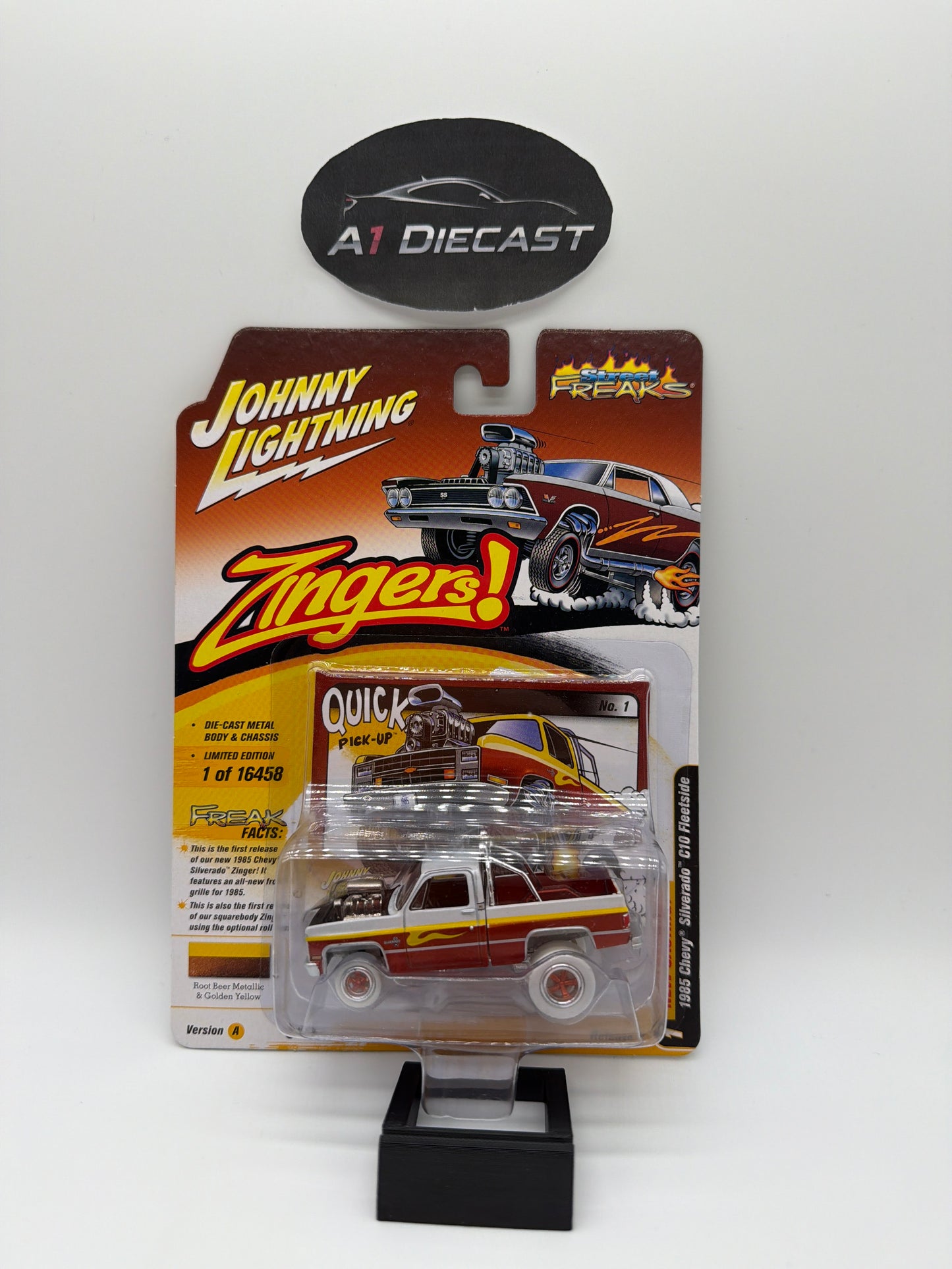 Johnny Lightning Street Freaks 1985 Chevy Silverado C10 Fleetside Chase