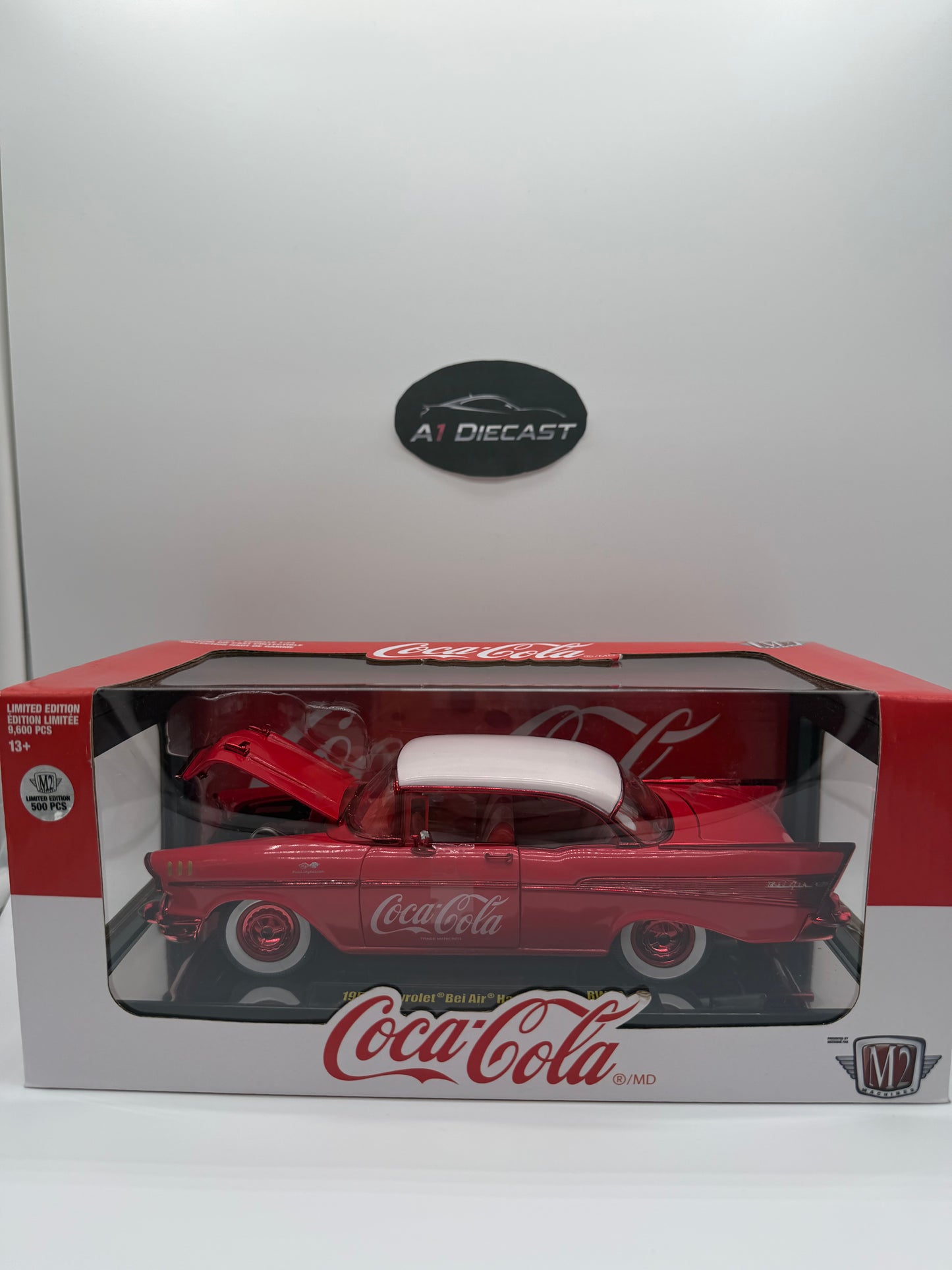M2 Machines 1957 Chevrolet Bel Air Hardtop Chase