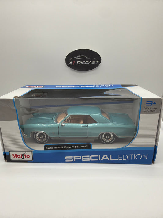 Maisto 1:26 Buick Riviera