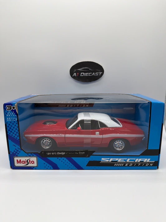 Maisto 1:24 1970 Dodge Challenger R/T Convertible