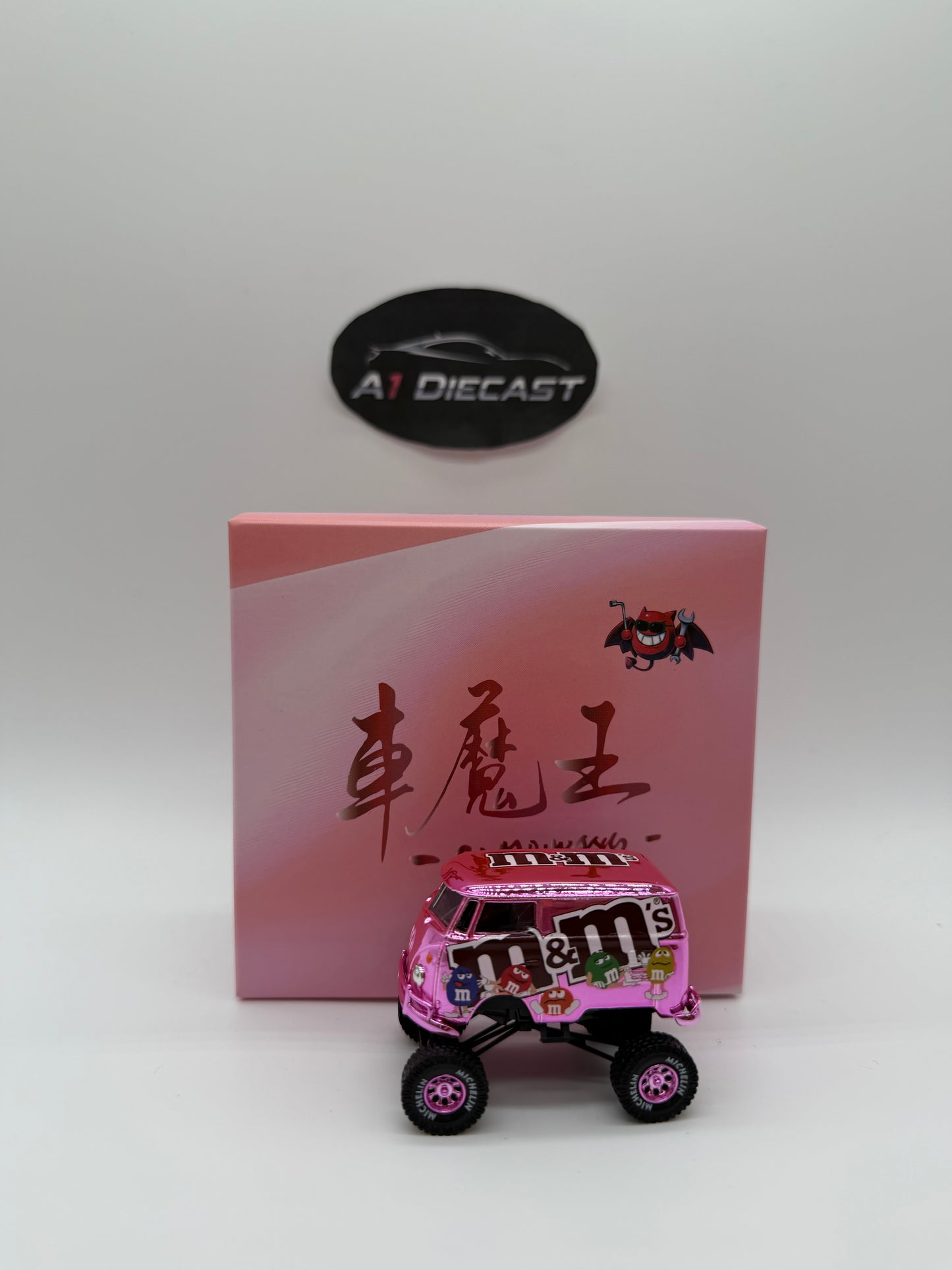 Demon King Auto Volkswagen T1 Bus M&M Big Wheels