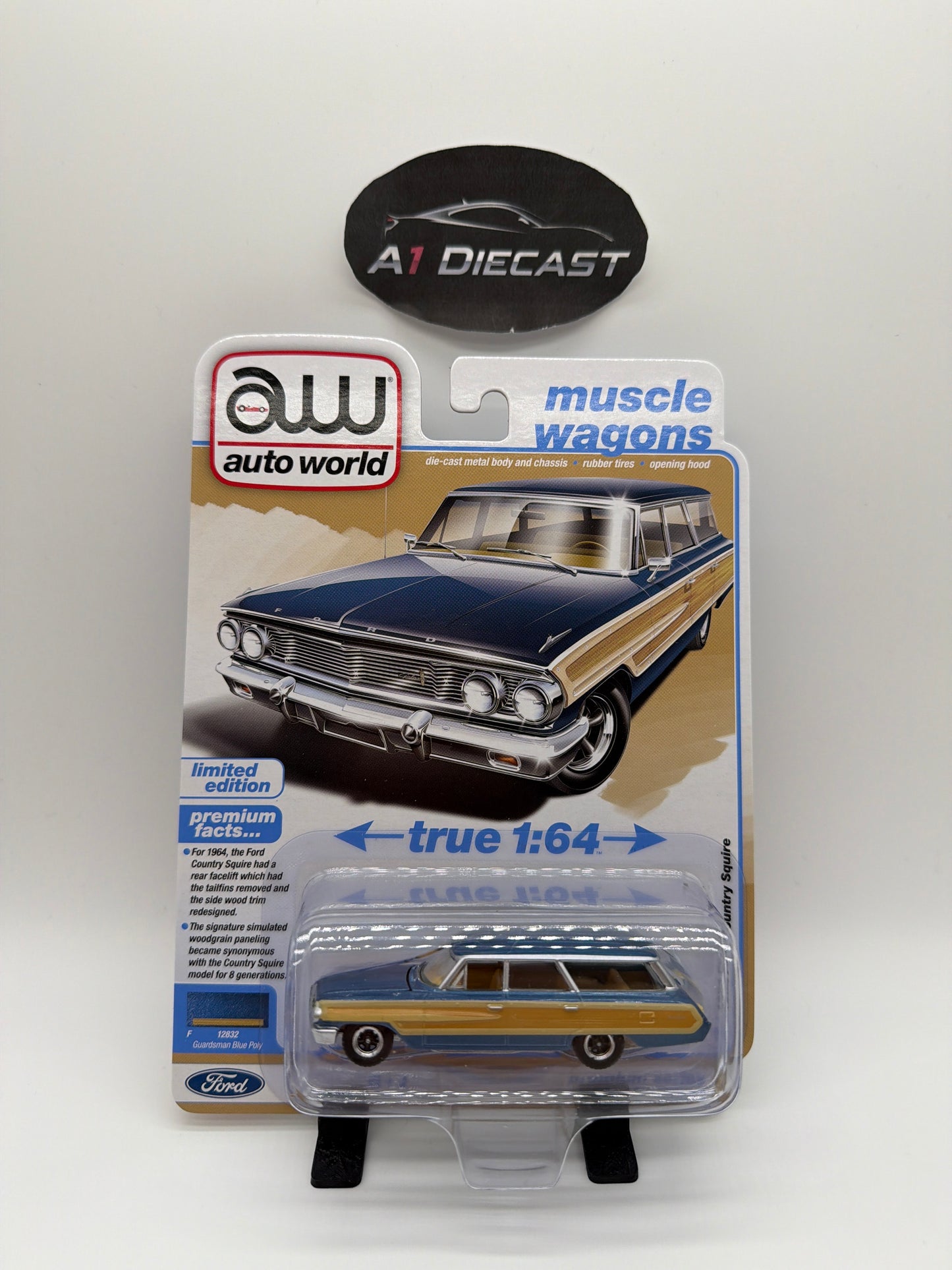 Auto World Premium 1964 Ford Country Squire