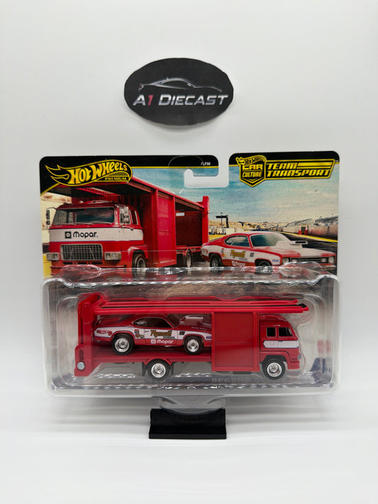 Hot Wheels Premium Car Culture Team Transport ‘72 Plymouth Duster & Second Story Lorry