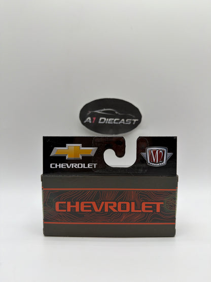 M2 Machines 1993 Chevrolet Silverado 1500 4x4