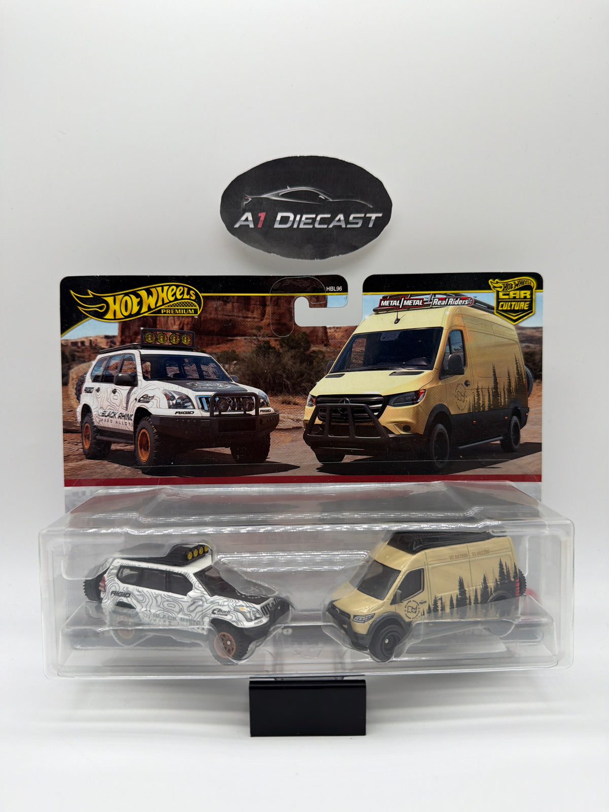 Hot Wheels Premium Car Culture ‘05 Toyota Land Cruiser Prado & Mercedes-Benz Sprinter Tourer