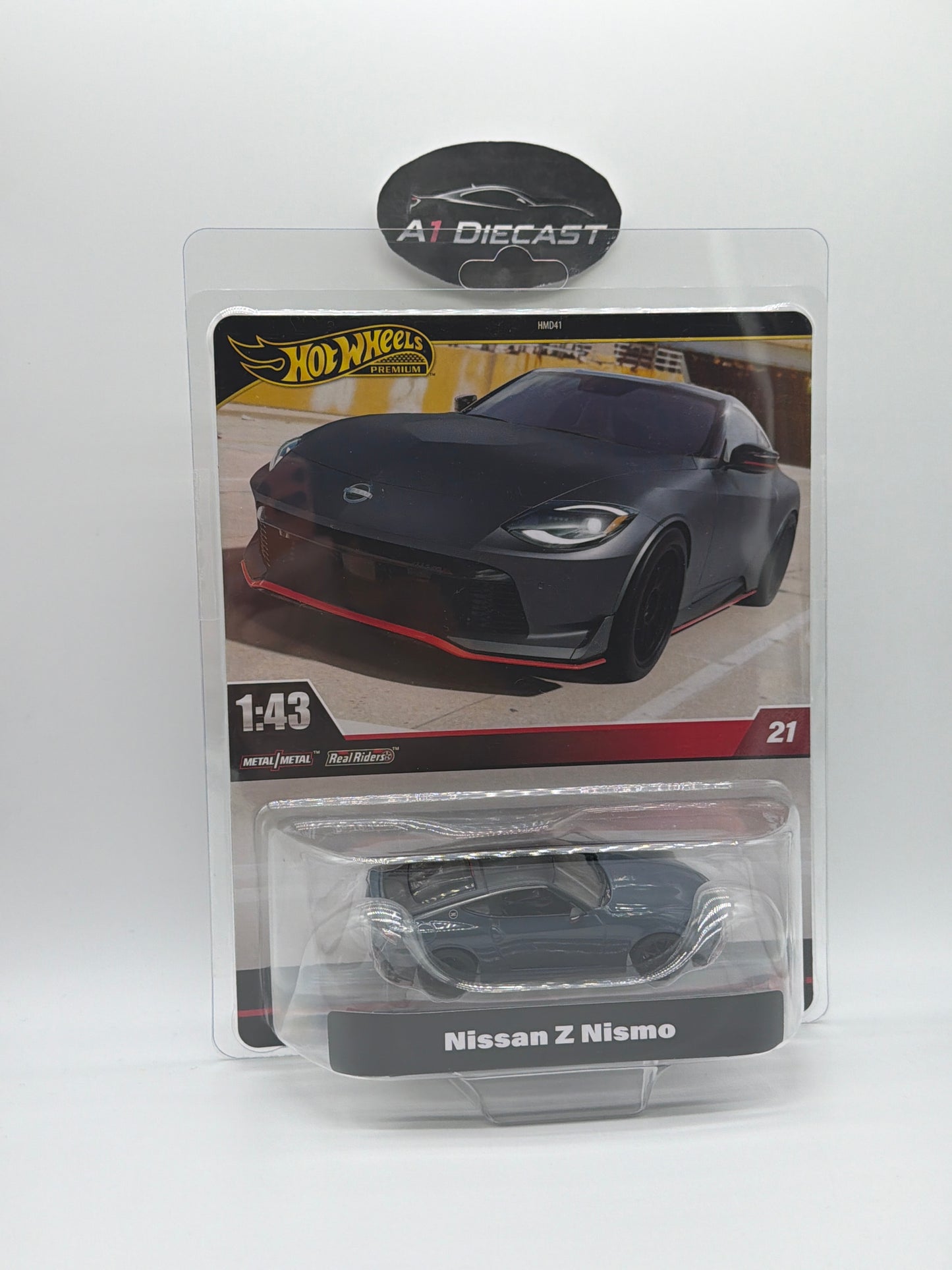 Hot Wheels Premium 1:43 Nissan Z Nismo