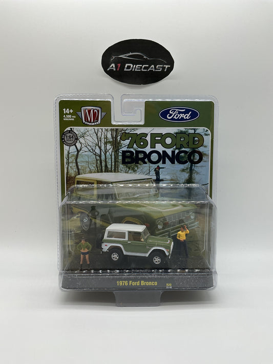 M2 Machines Diorama ‘76 Ford Bronco