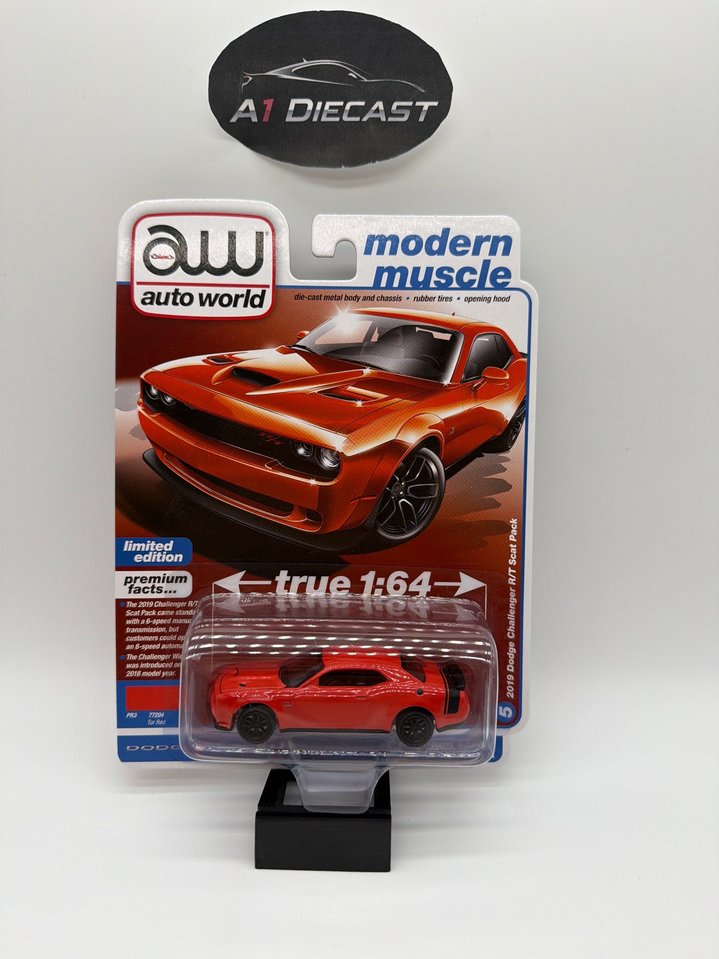 Auto World Premium 2019 Dodge Challenger R/T Scat Pack