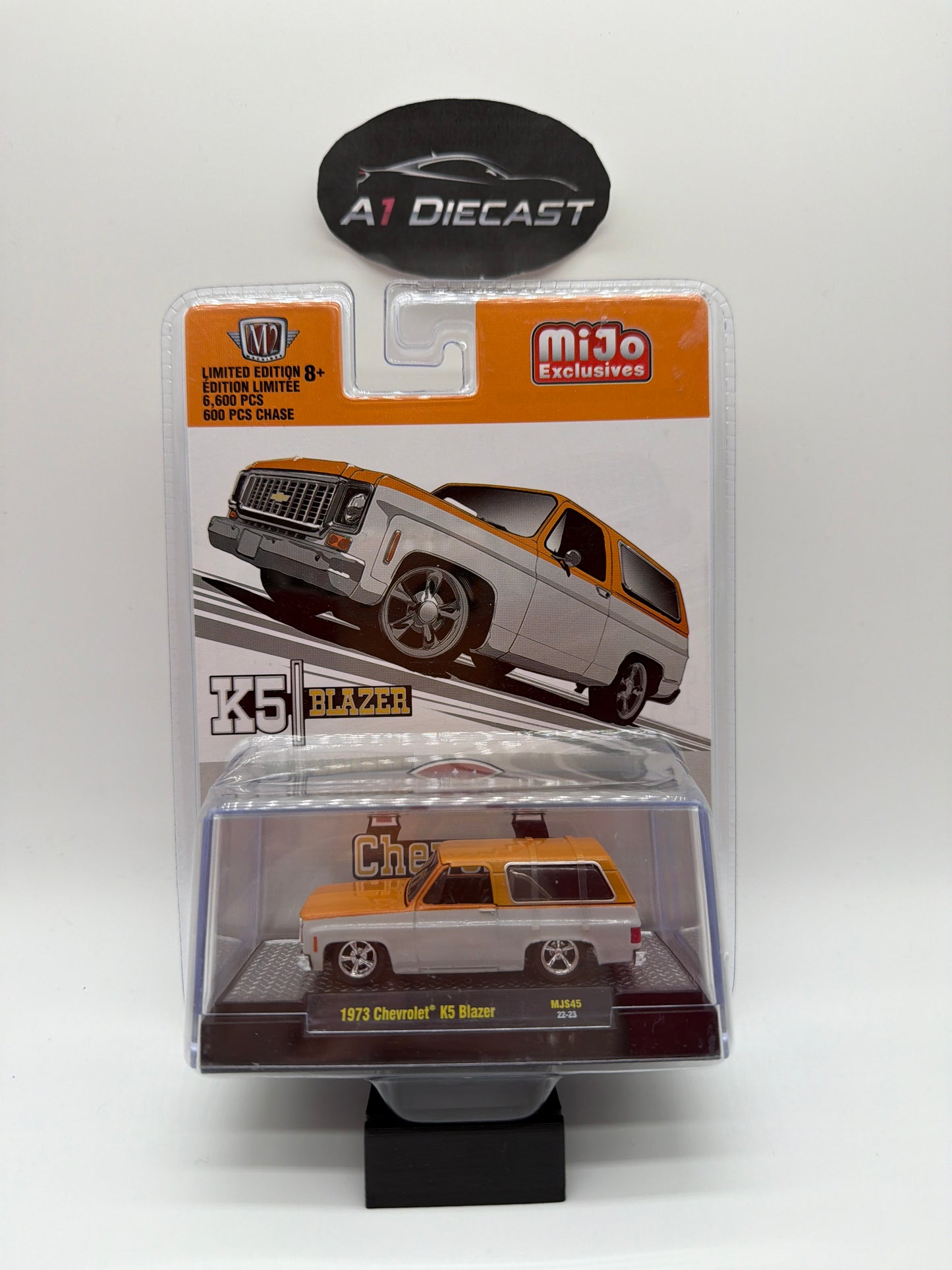 M2 Machines 1973 Chevrolet K5 Blazer