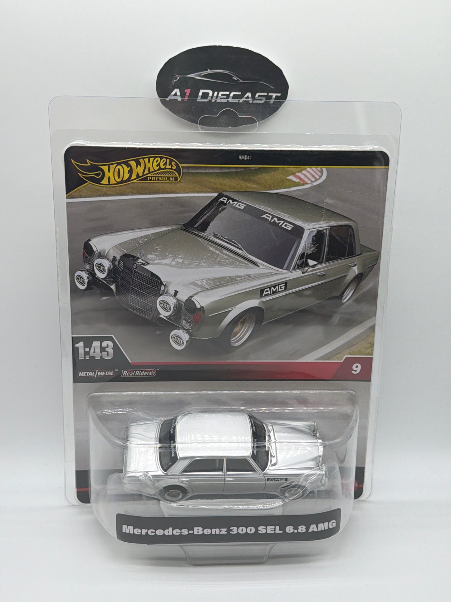 Hot Wheels Premium 1:43 Mercedes-Benz 300 SEL 6.8 AMG